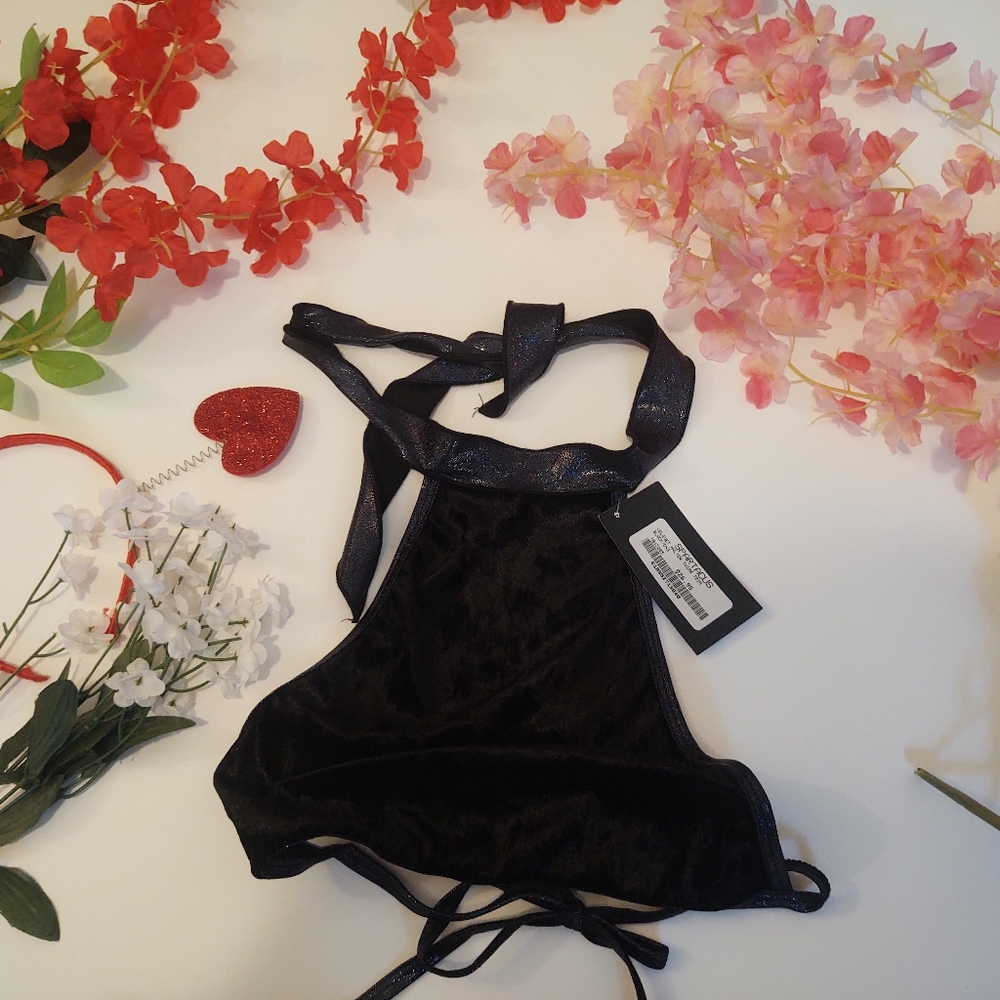 Velvet Halter Twink trim